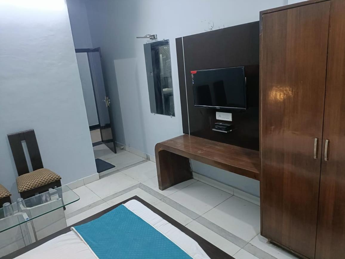 Hotel Krishna Residency Mahoba Εξωτερικό φωτογραφία
